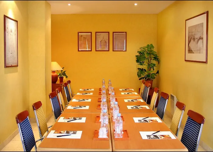 Le 209 Bercy Hotel 4*