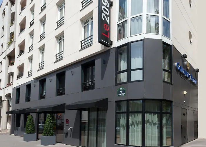 Le 209 Bercy 4*