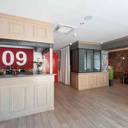 Le 209 Bercy Hotel Paříž